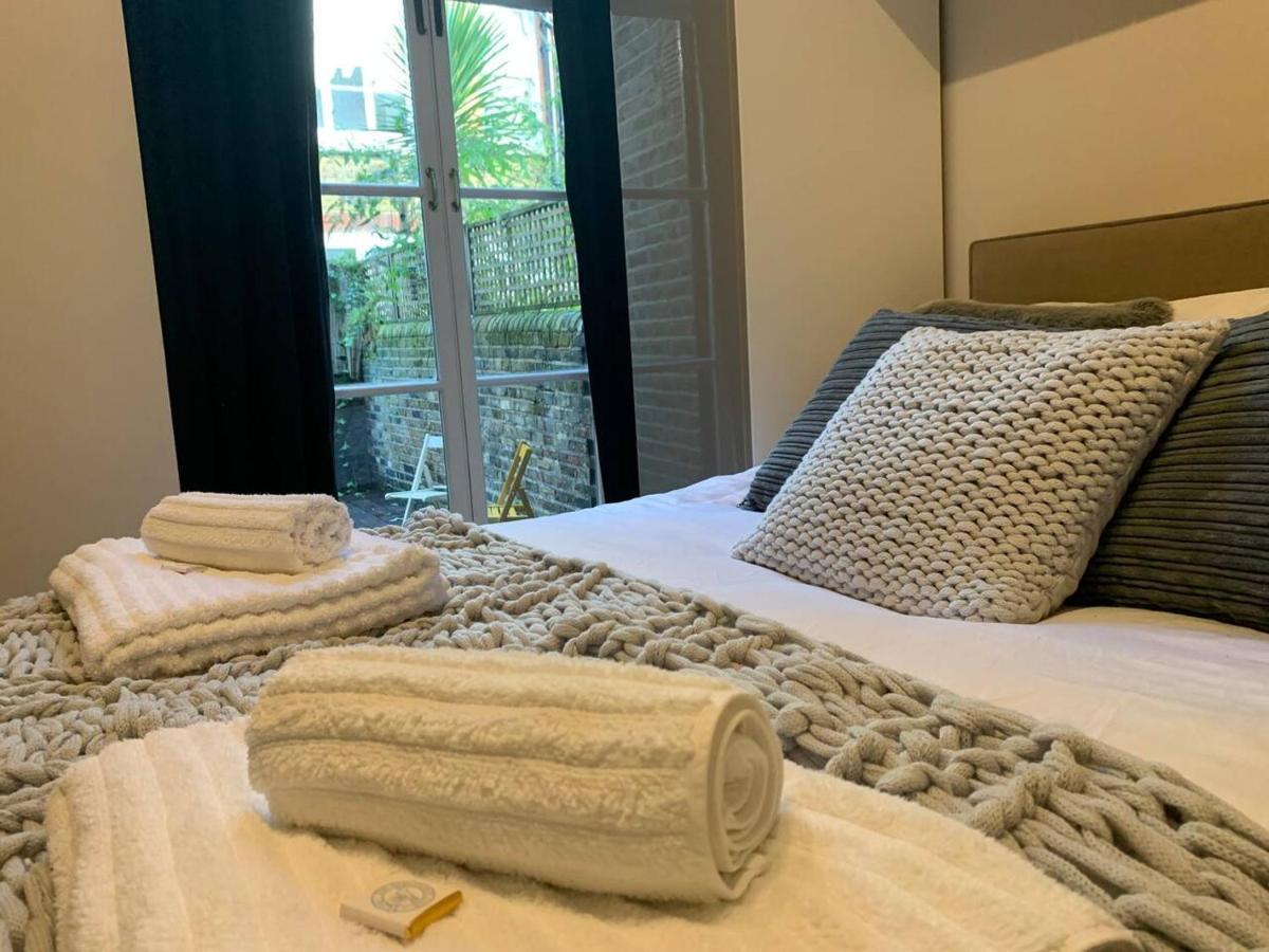 Luxury Fulham Flat With 5* Touches Nr River Thames Londra Exterior foto