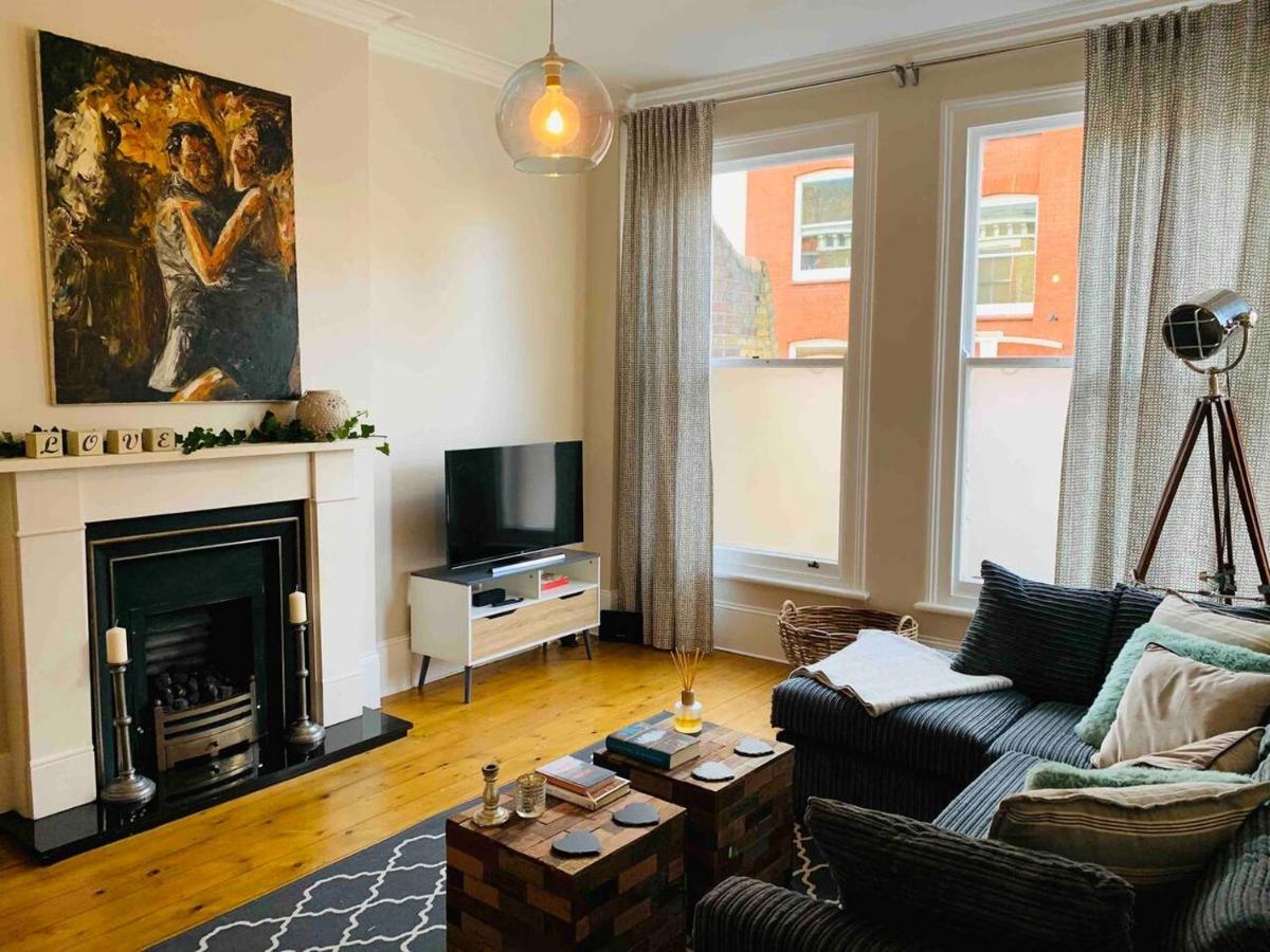 Luxury Fulham Flat With 5* Touches Nr River Thames Londra Exterior foto