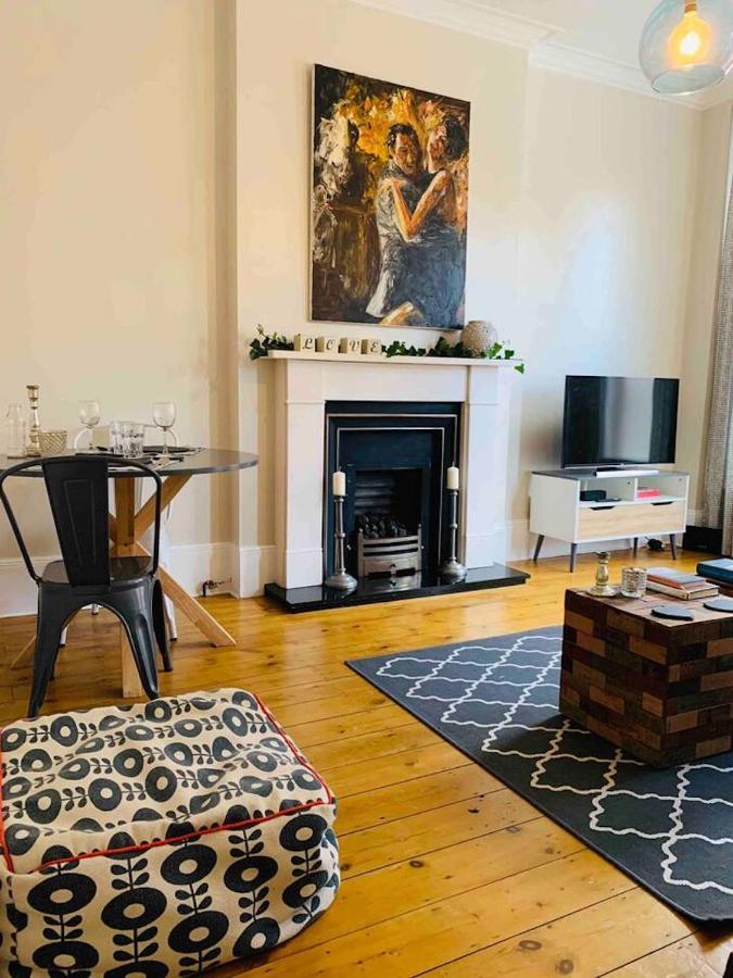 Luxury Fulham Flat With 5* Touches Nr River Thames Londra Exterior foto