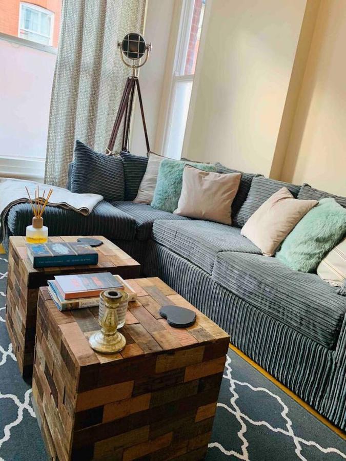 Luxury Fulham Flat With 5* Touches Nr River Thames Londra Exterior foto
